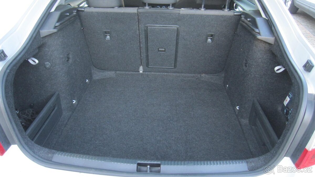 Škoda OCTAVIA 1,6 tdi - 10