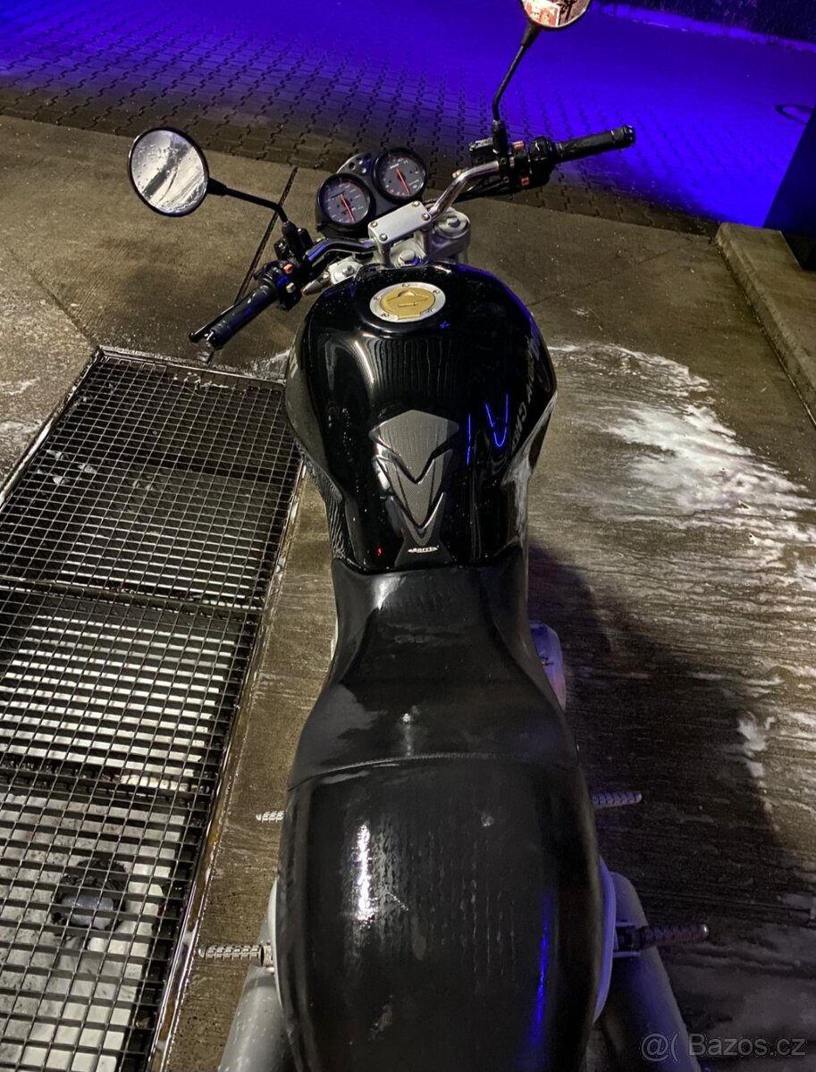 Ducati monster 600 - 10