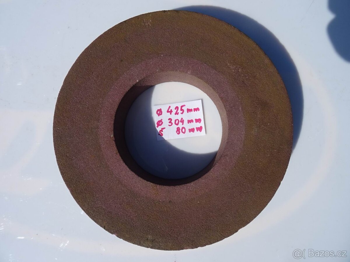 Dvoukotoučová bruska na kov , stáří ca 60 let. - 10