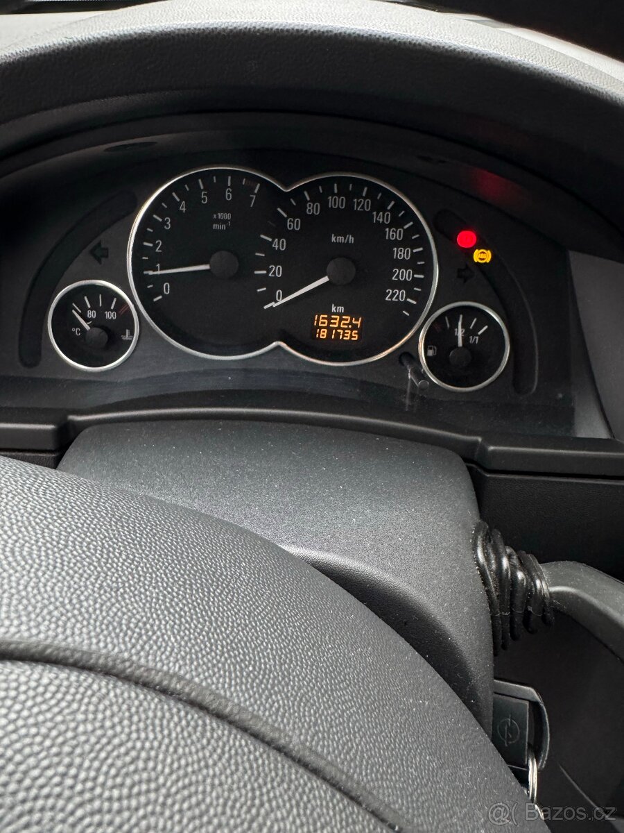 Opel Meriva 1.6i 16V ECOTEC - 10