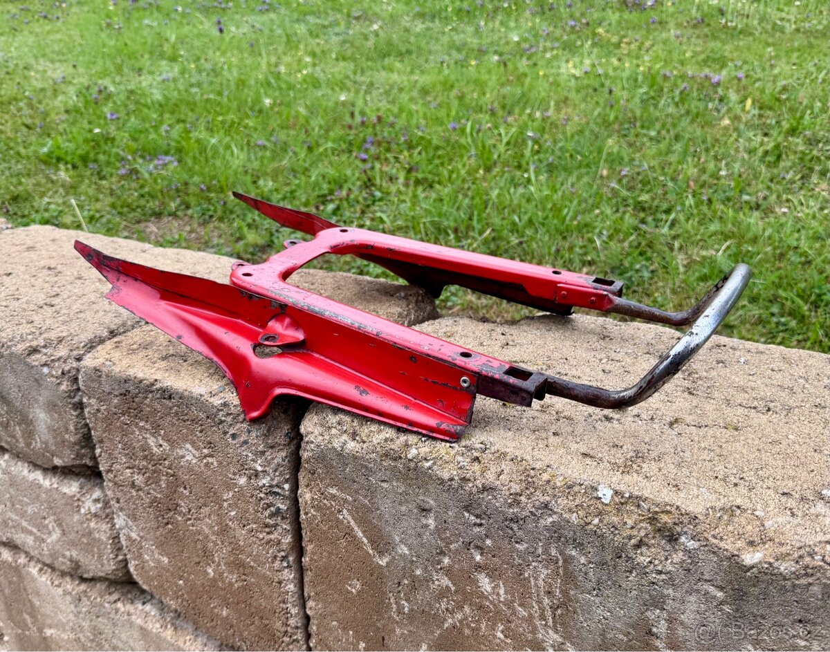 ČZ 125 175 250 sport - podsedlový rámeček - 10