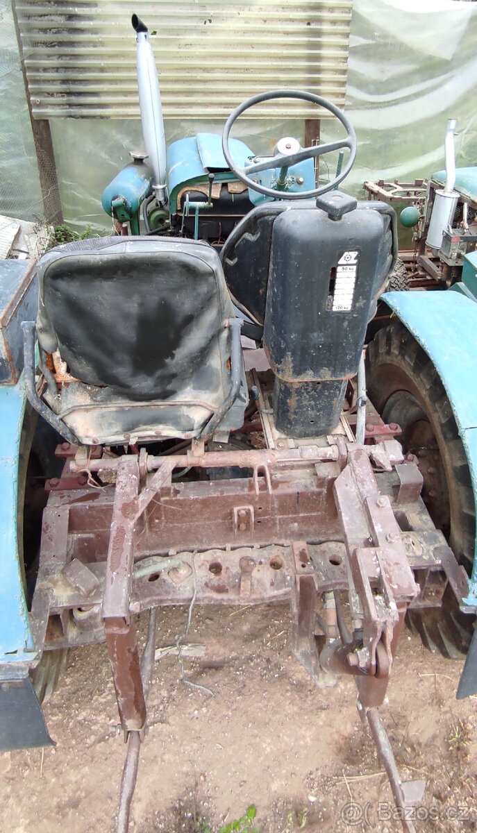 Traktor s motorem ZETOR 25 - 10