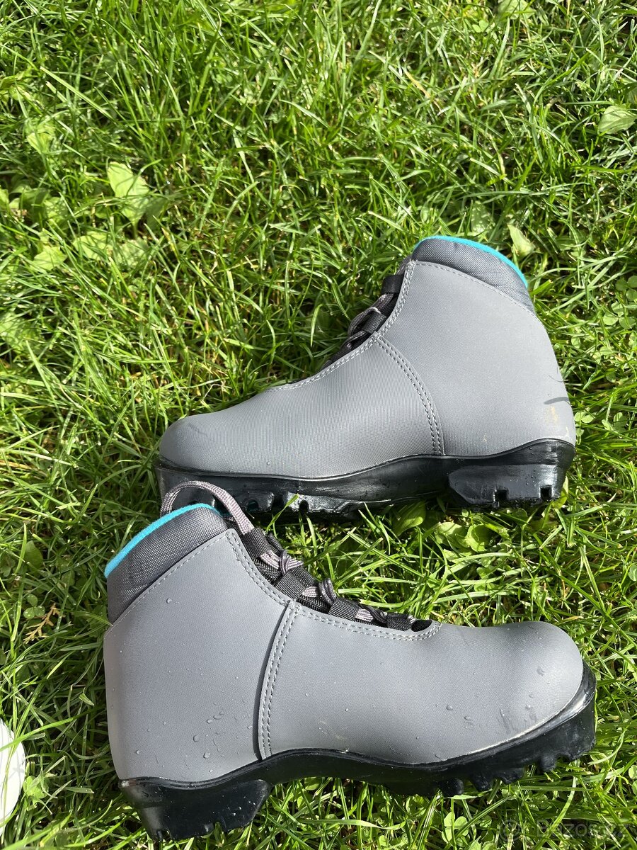 Běžecké lyže a boty pro děti 7-8 let - 10