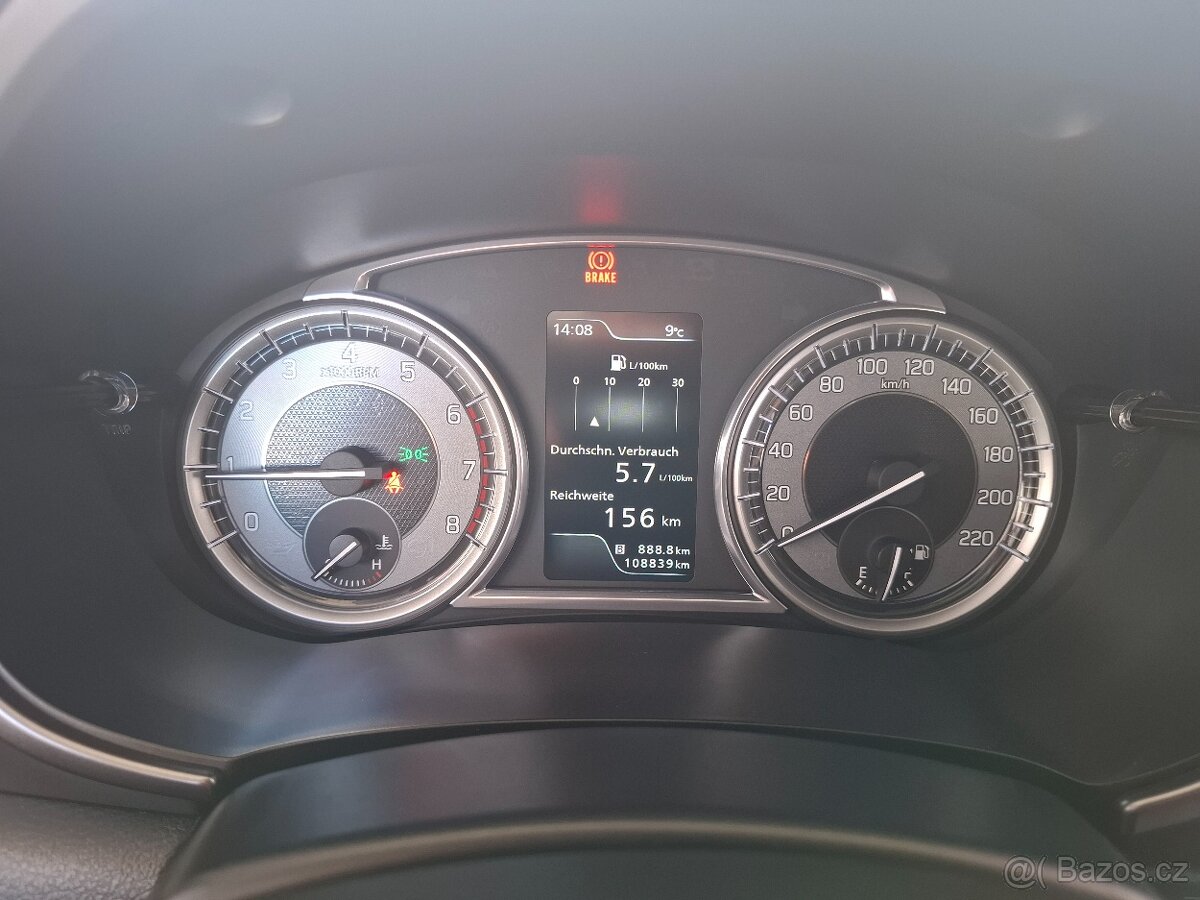 SUZUKI VITARA 1.4 103 kW, 2019 facelift, NAVI, TOP - 10