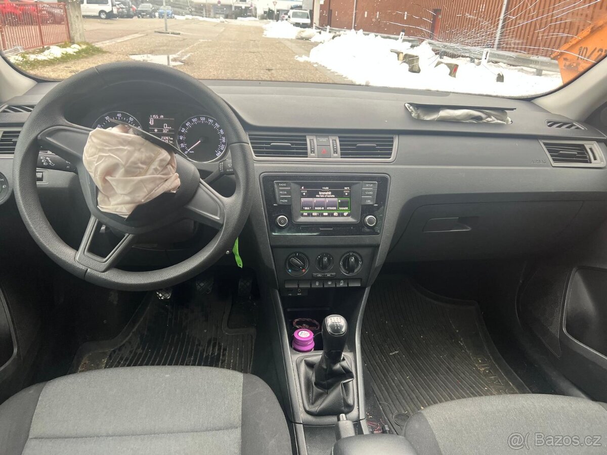 Škoda Rapid 1.2 TSI Klima Modell 2016 //Havárie// - 10