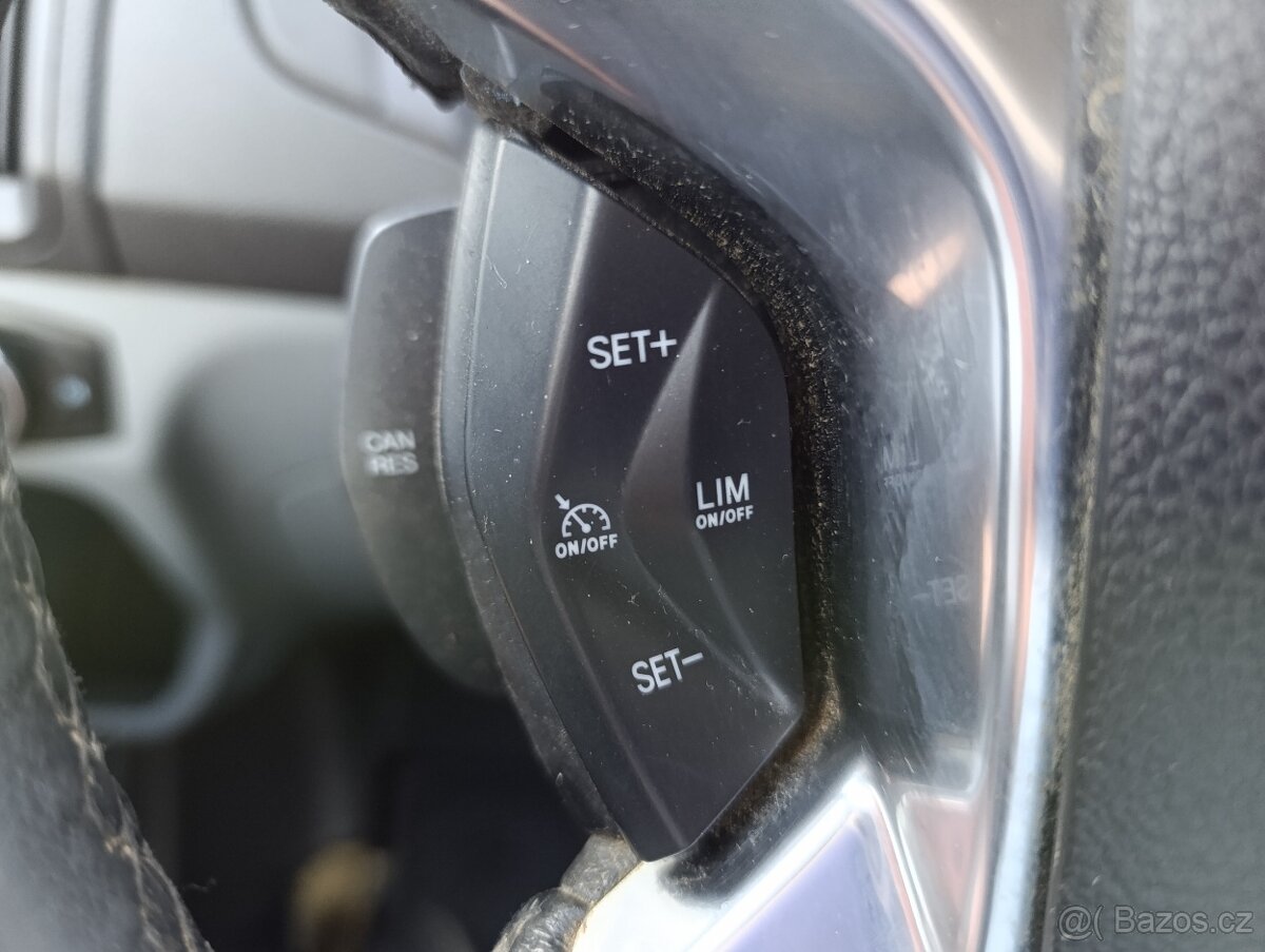 Ford Transit valník 7mist - 10