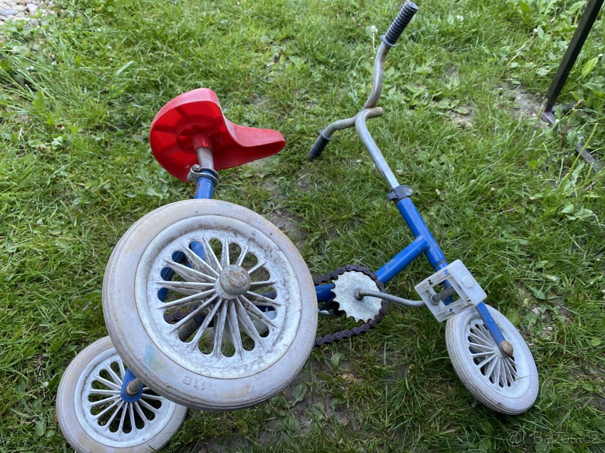 Staré, historické kolo, kolobezka - 10