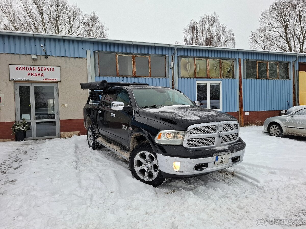 Dodge RAM 1500 5.7 HEMI Laramie - 10
