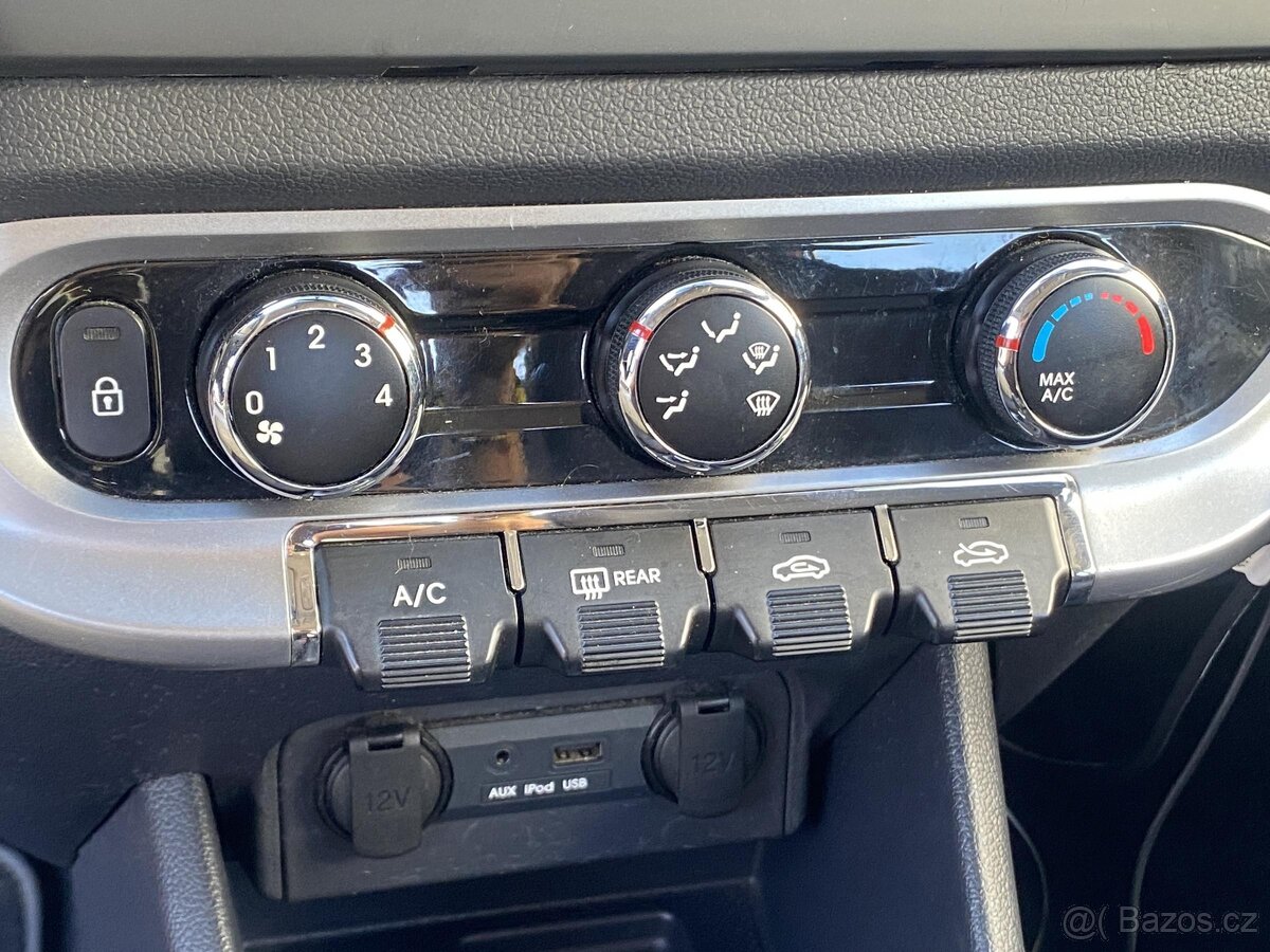 Kia Rio 1.4 , 80 kW benzín, 2012 - 10