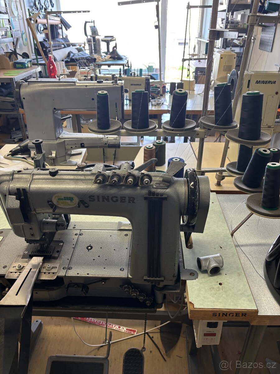 Prodám průmyslový šicí stroj Singer 300W05 – řetízkový steh, - 10