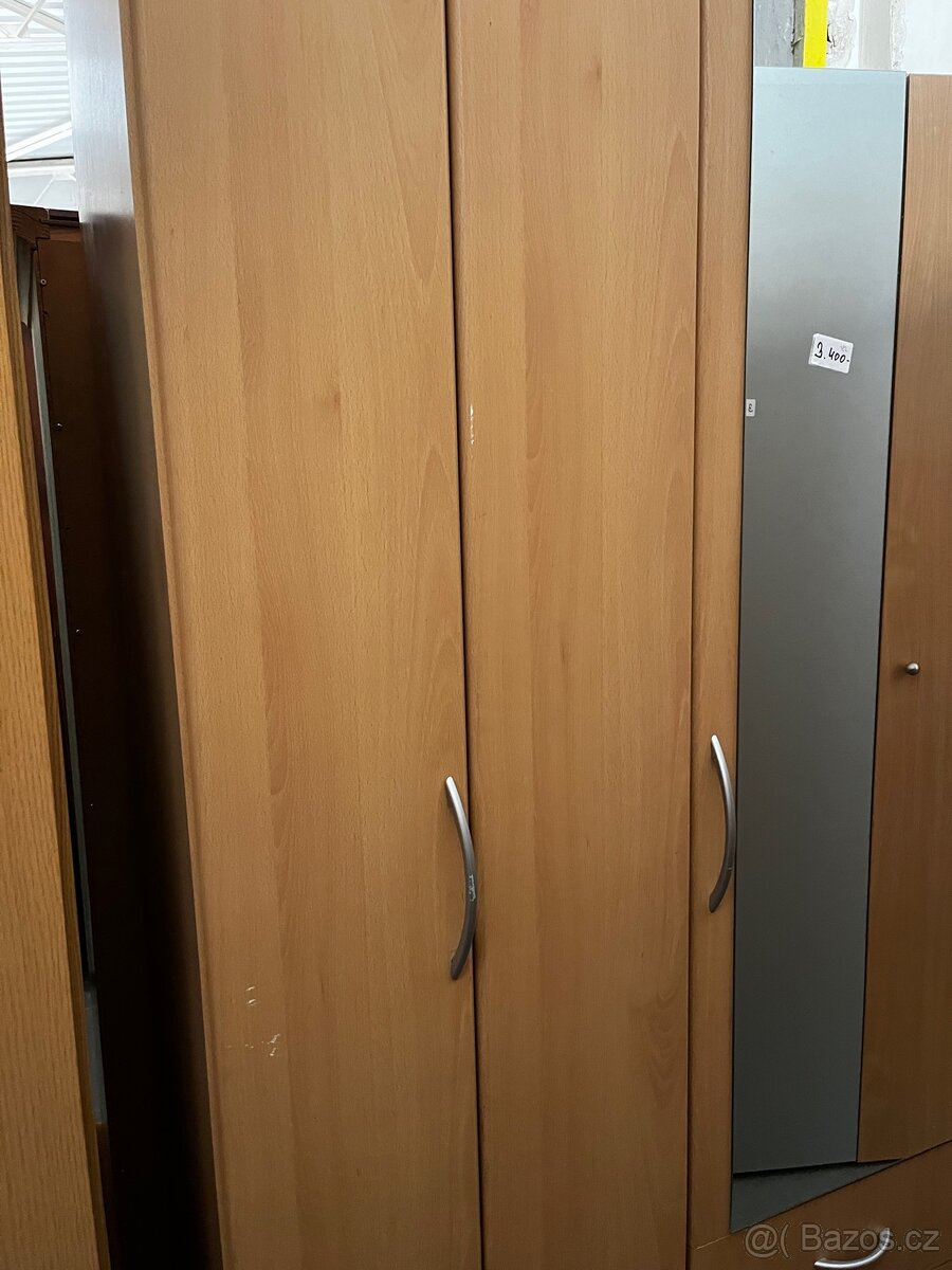 Skříň - 10