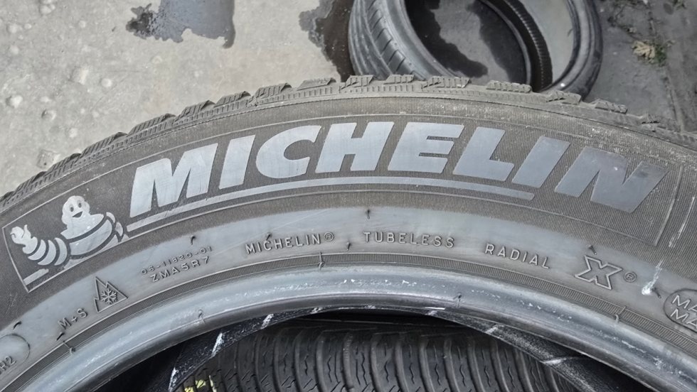 Zimní pneu 225/55/17 Michelin - 10