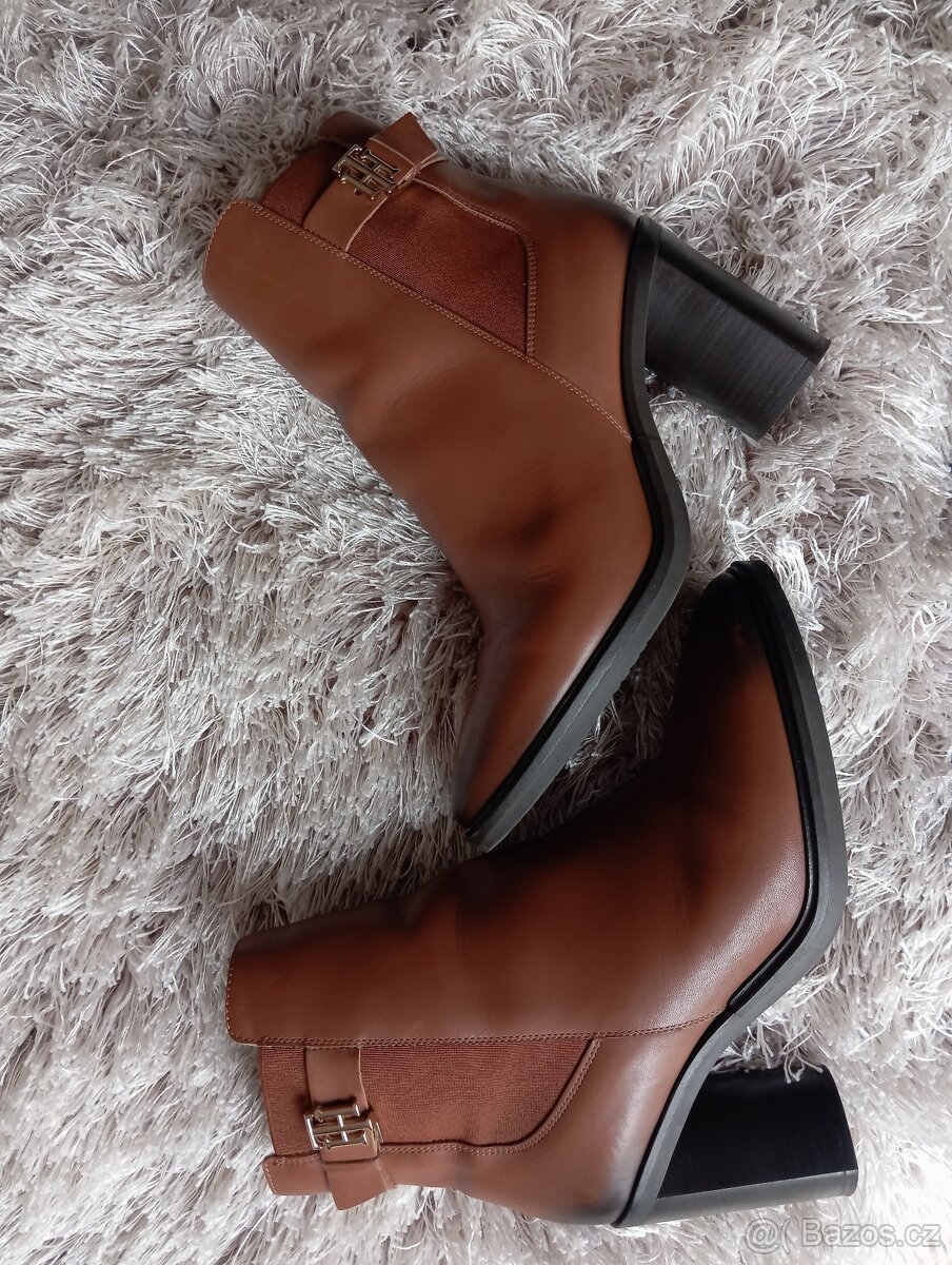 Kotníkové boty Tommy Hilfiger, vel. 41 - 10