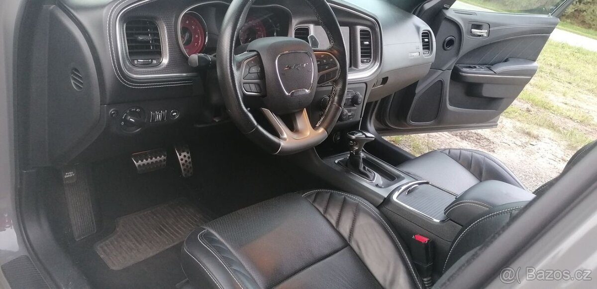 DODGE CHARGER SRT HELLCAT - 10