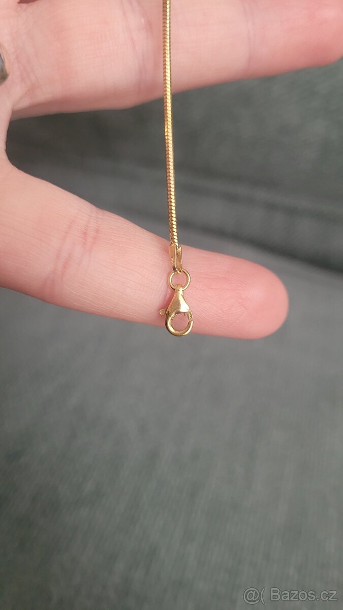 Zlatý náhrdelník - 10