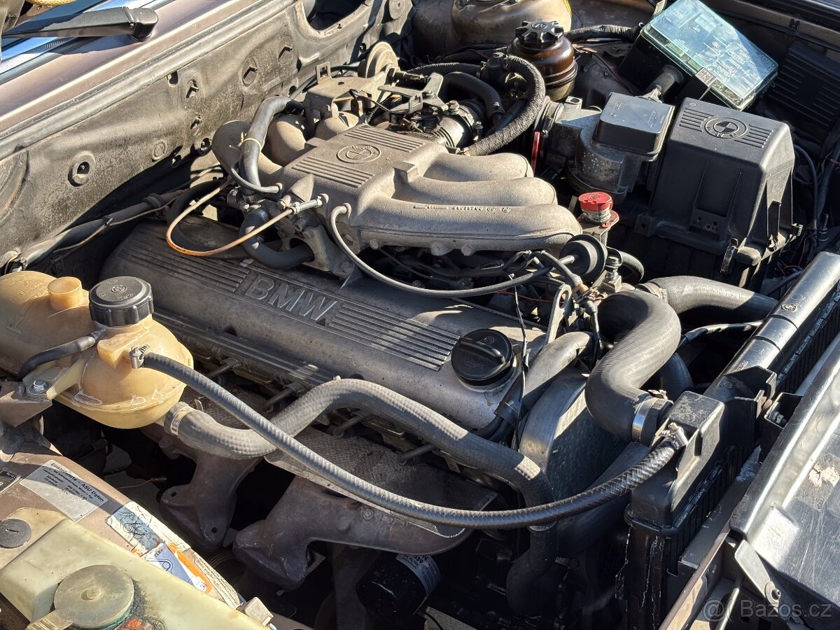 BMW E28 520i '87 - 10