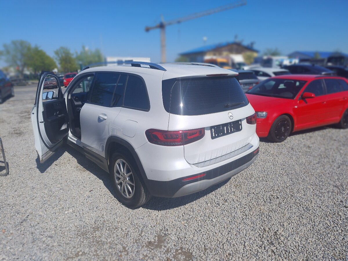 Mercedes-Benz GLB 200 d Business Solution mod 2022 - 10