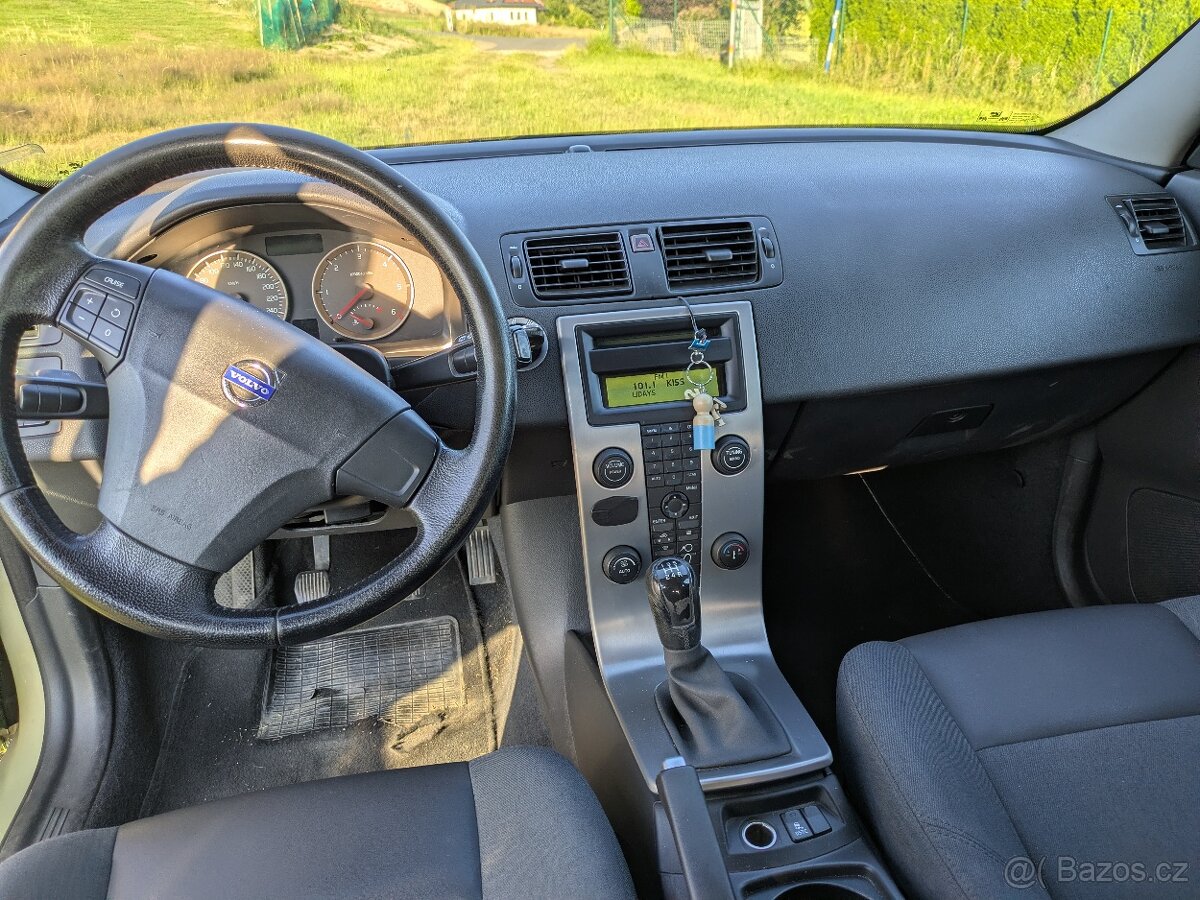 Volvo V50 - 10