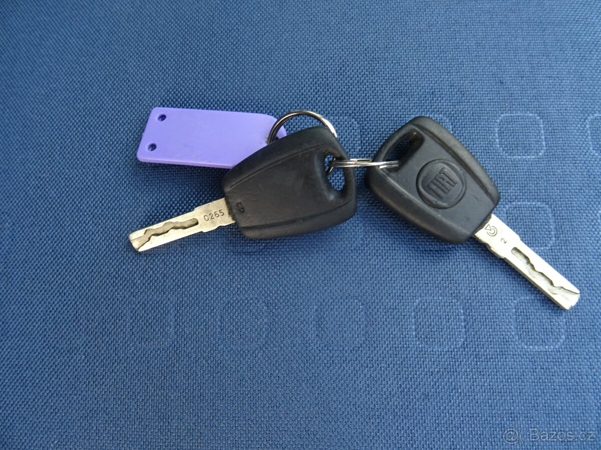 Fiat Panda 1.2i,51kW,klimatizace,STK: 07/2028 - 10