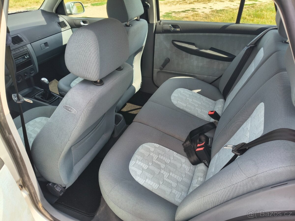 Škoda Fabia Combi 1.4 16v 74kw 162000km - 10
