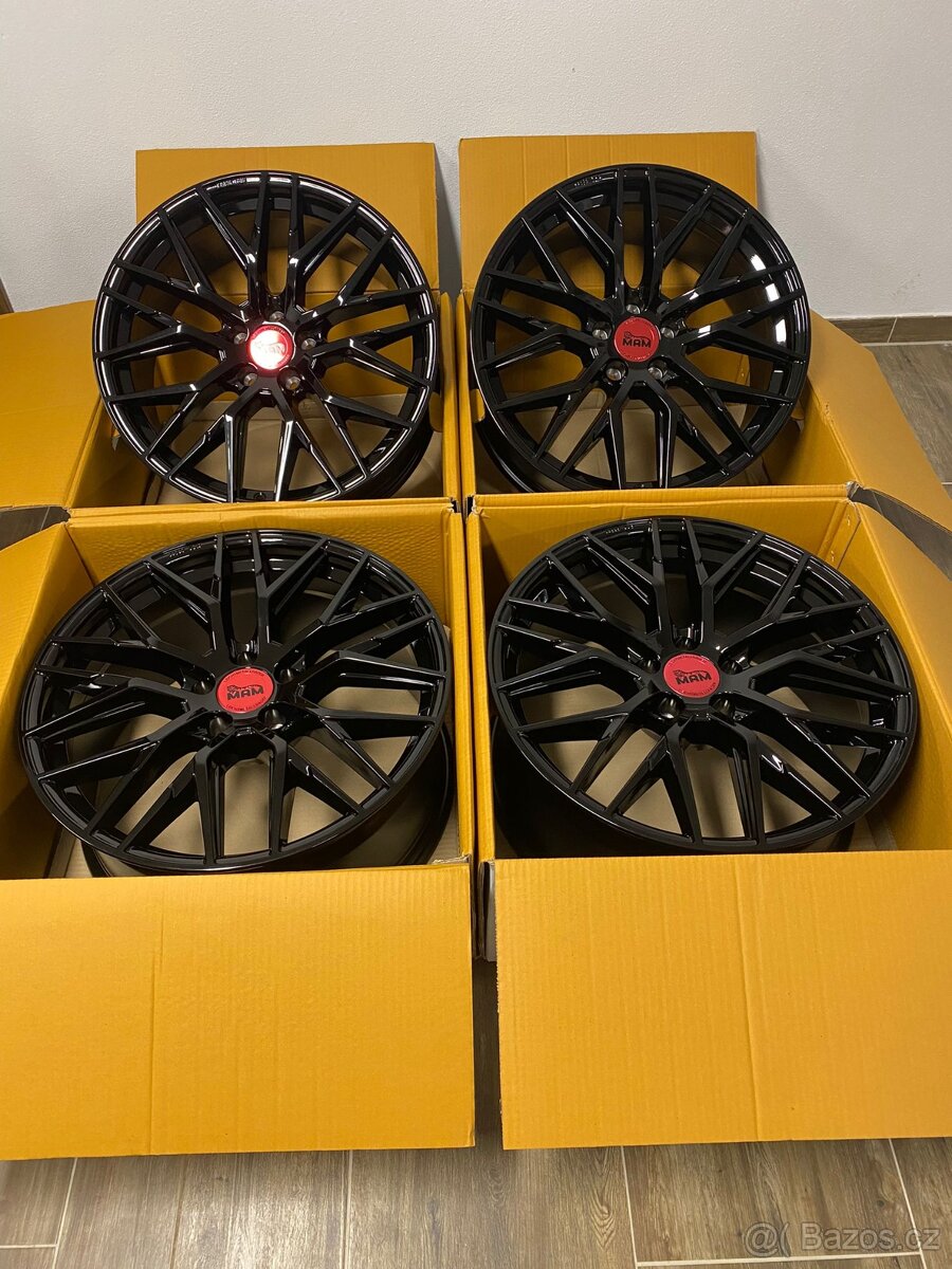 5x112 R18 MAM RS4 Black - 10