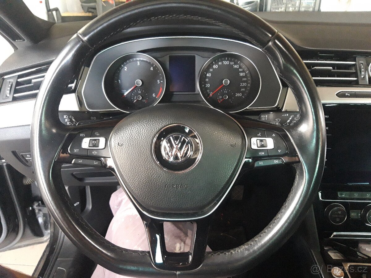 VW Passat B8 2.0 TDI 110KW DSG 2019 - 10