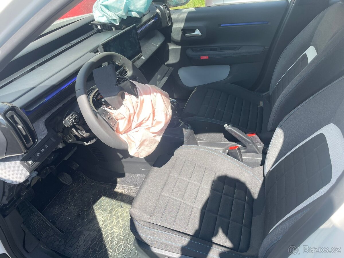 Citroen C3 1.2i 74kw, r.2025, klima - 10