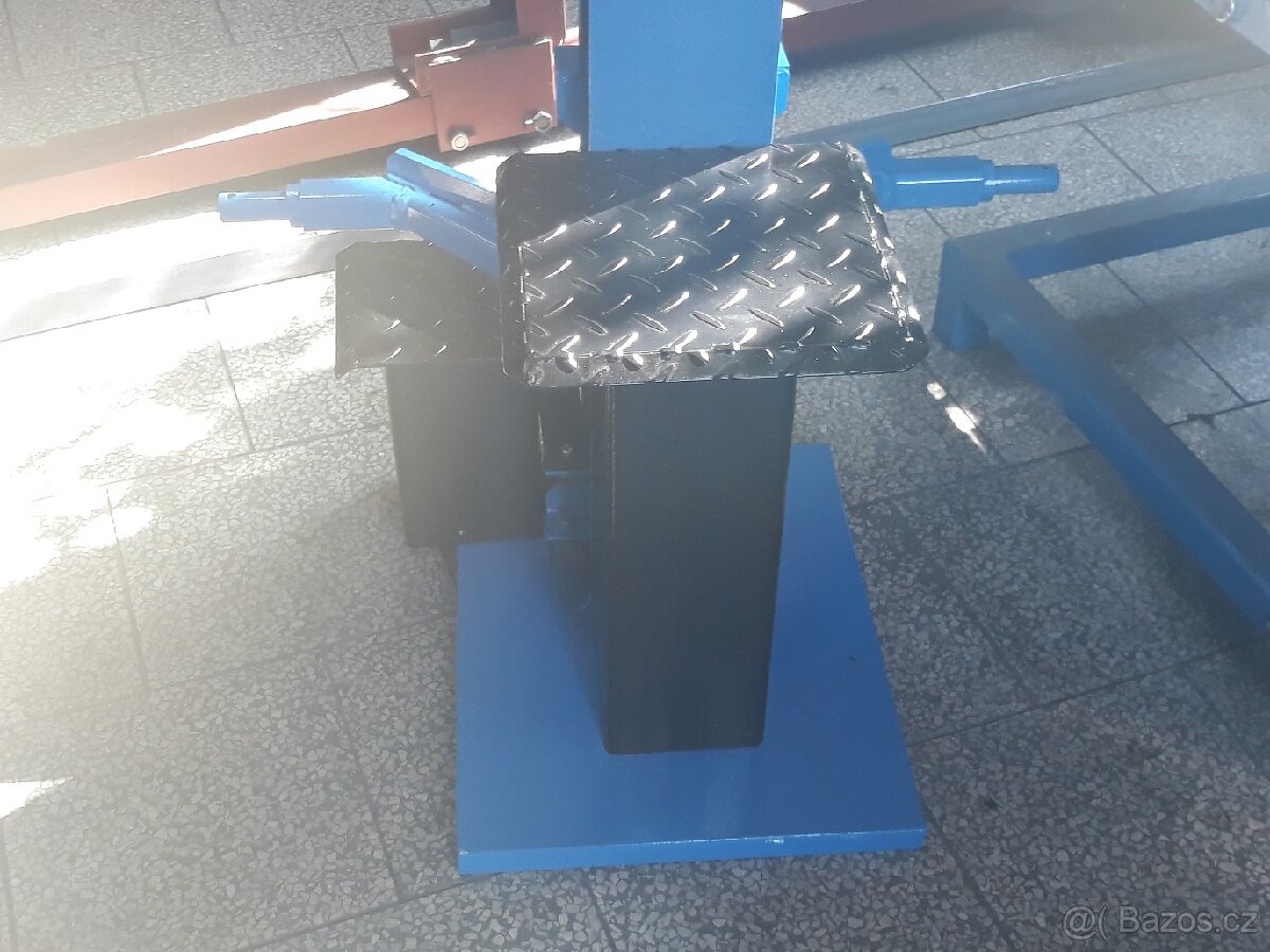 ŠTÍPAČKA ZA TRAKTOR - 10