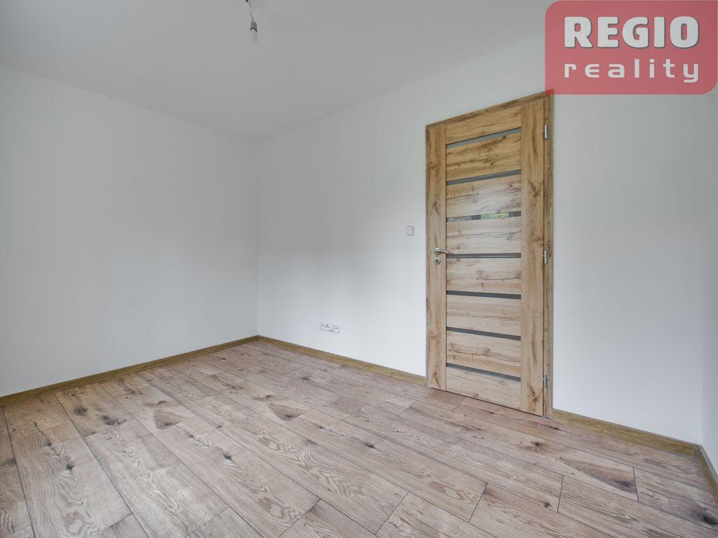 REZERVOVÁNO - Prodej zrekonstruovaného bytu 3+1, Pardubice - - 10