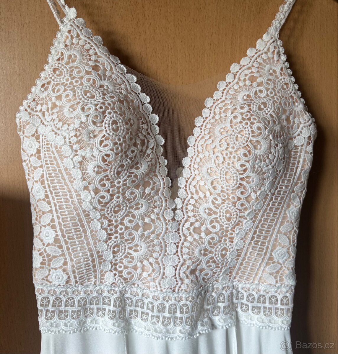 Krásné svatební šaty - 10