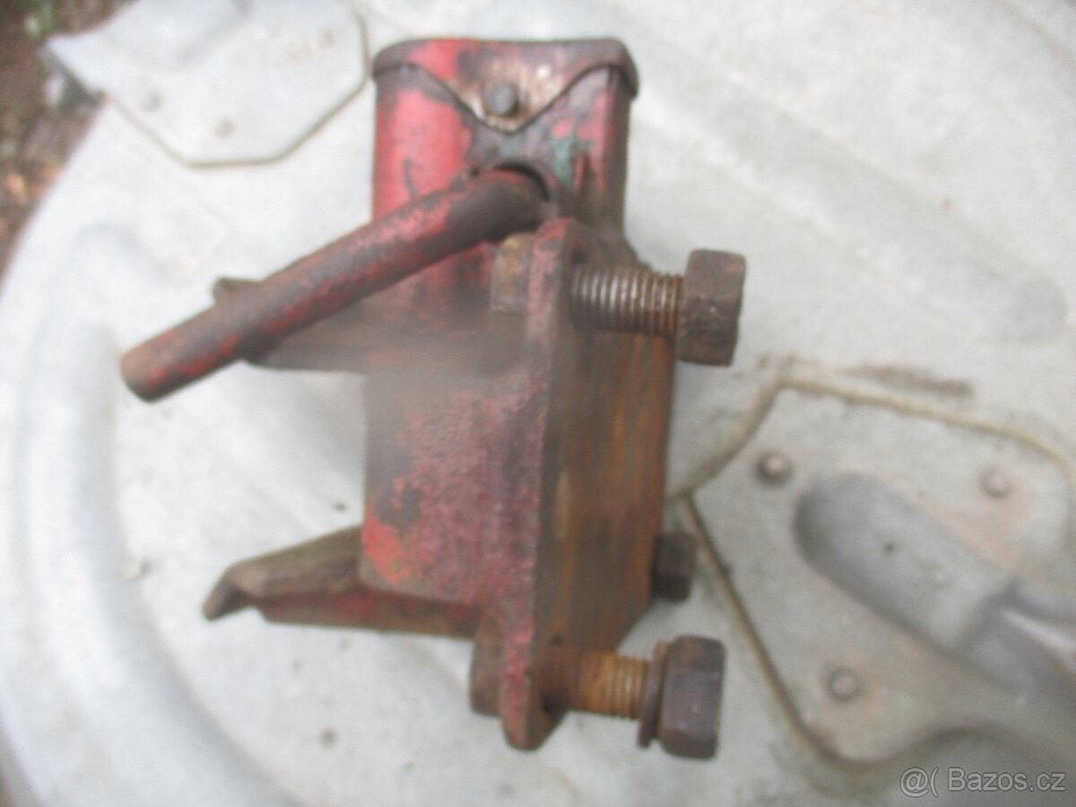 válce, motor, hlavy a náprava s uzávěrkou Multicar M 22 - 10