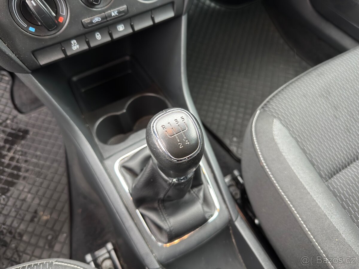 Škoda Rapid 1,2 TSI 63kW 24tis km - 10