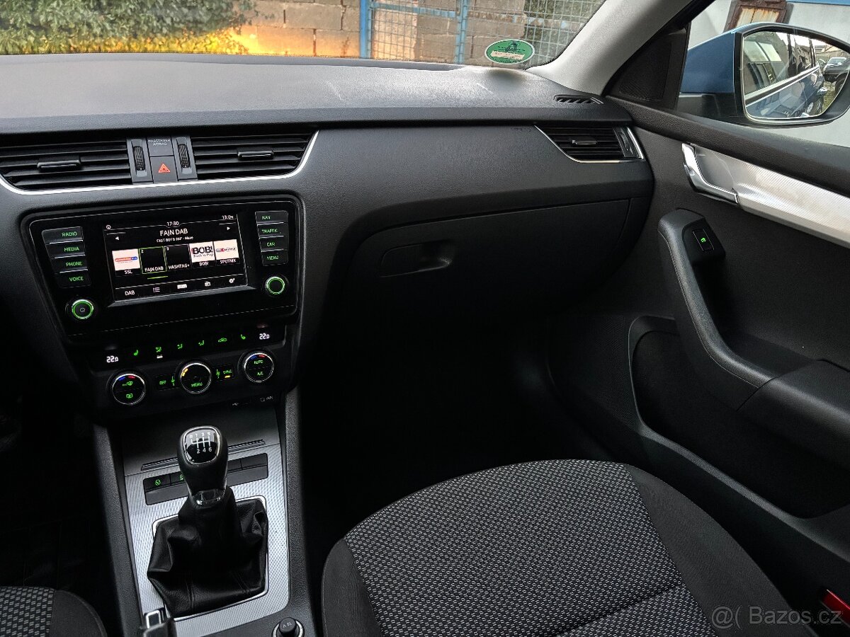 ŠKODA OCTAVIA 2.0TDI 110KW,ELEGANCE,KLIMA,TEMPOMAT,ALU - 10