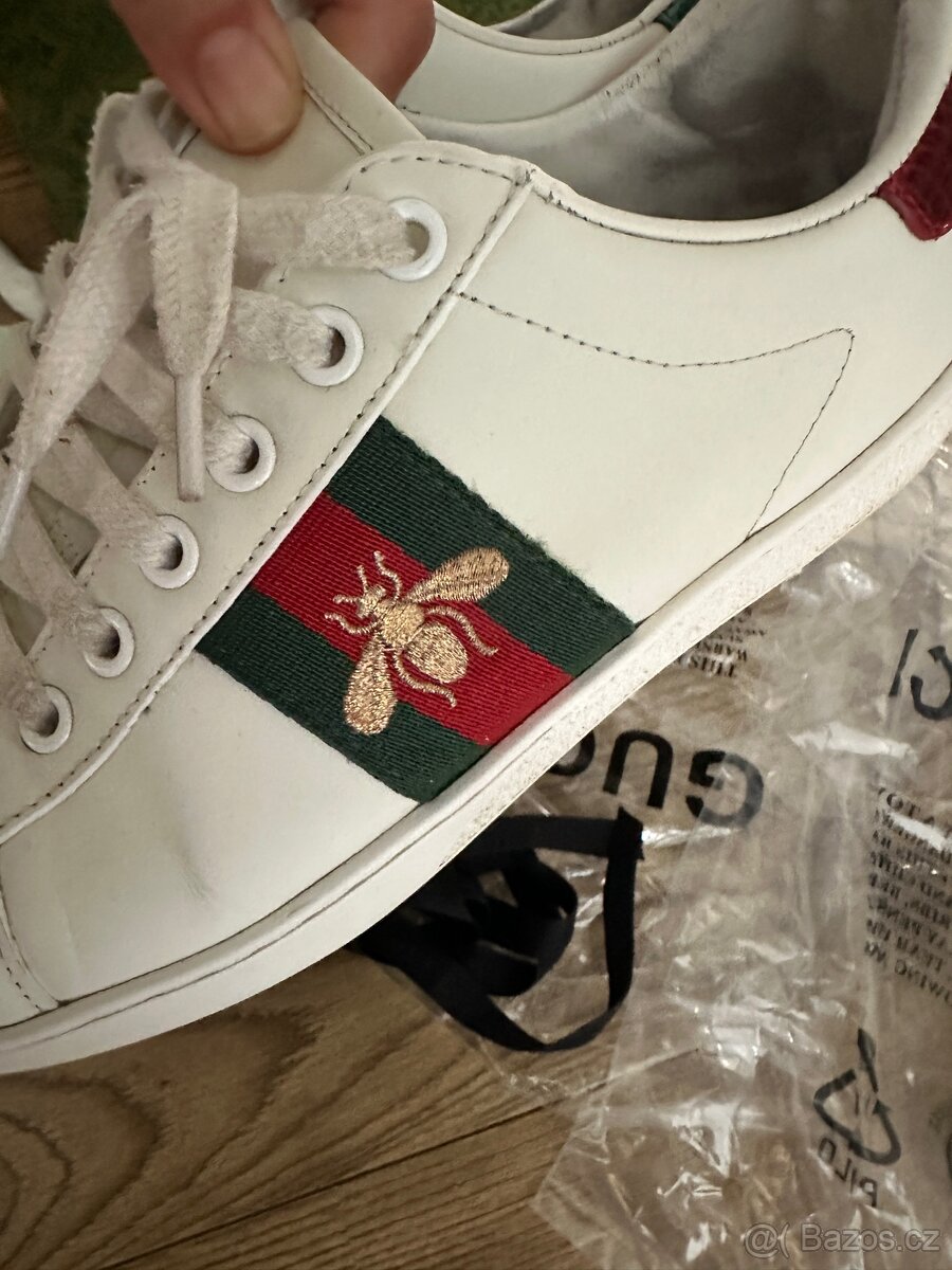 Gucci tenisky ace trainers with bee vel 40 - 10
