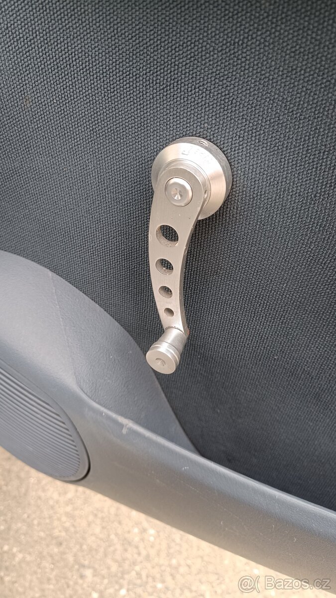 Náhradní díly na Felicia - 10