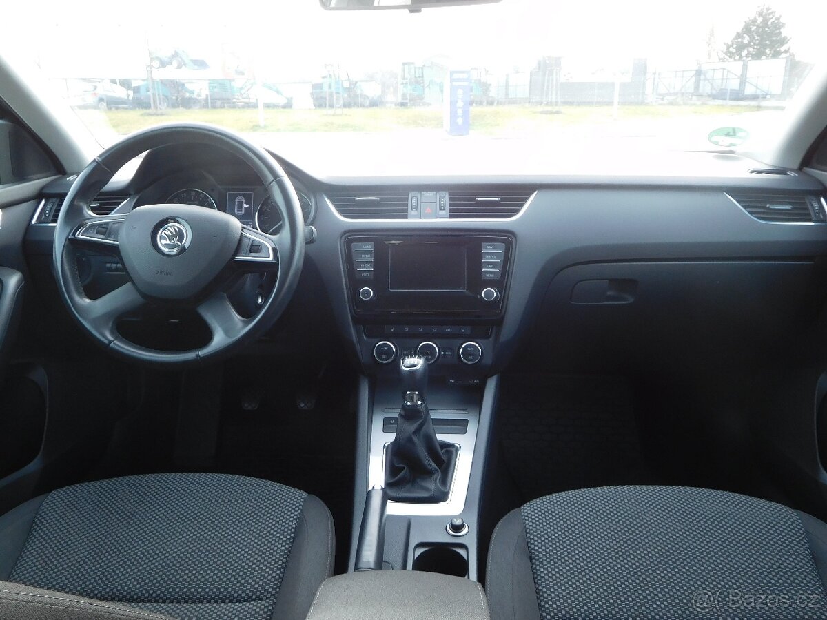 Škoda Octavia Combi 2.0TDi Elegance, 110 kW, Klima, Navi - 10