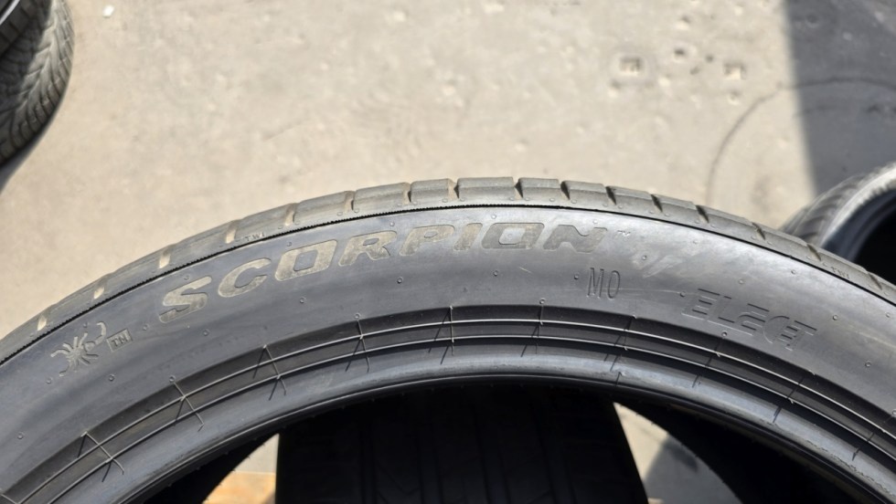 Letní pneu 265/40/21 Pirelli - 10