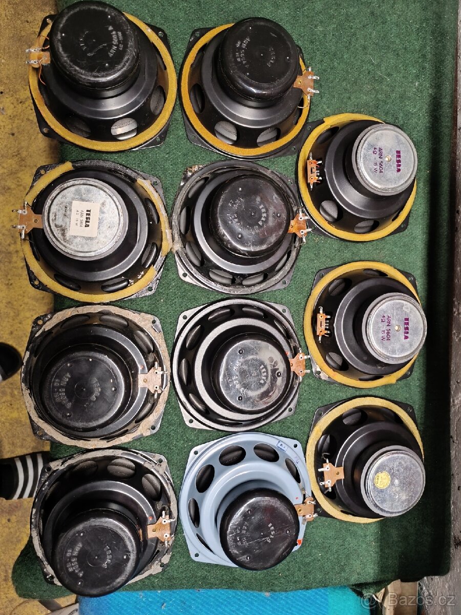 Různá repra Tesla, TVM - 10