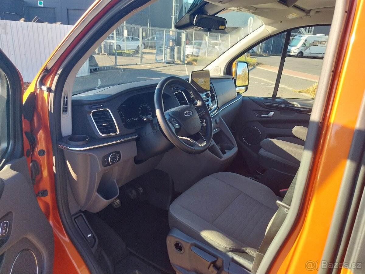 Tourneo Custom 96kW, L1, rok výroby 10/2022, odpočet DPH - 10