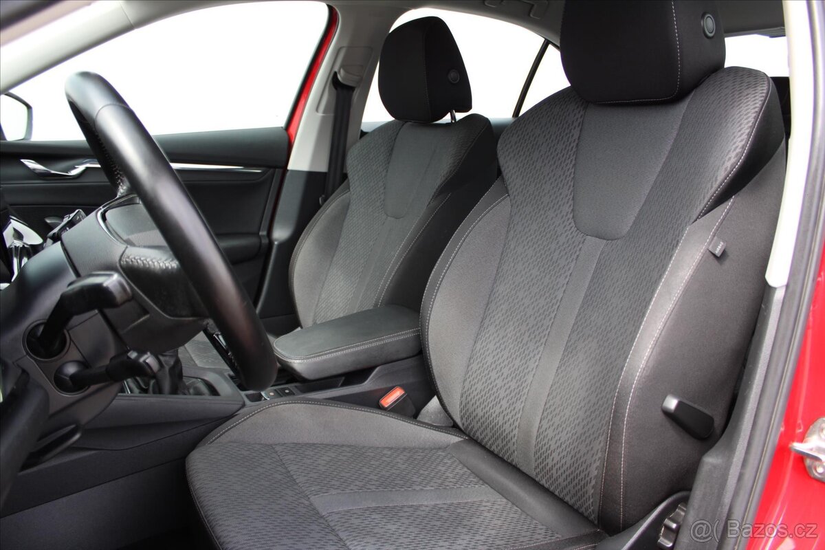 Škoda Octavia 1.5TSI 110kW STYLE HEAD UP (2022) - 10