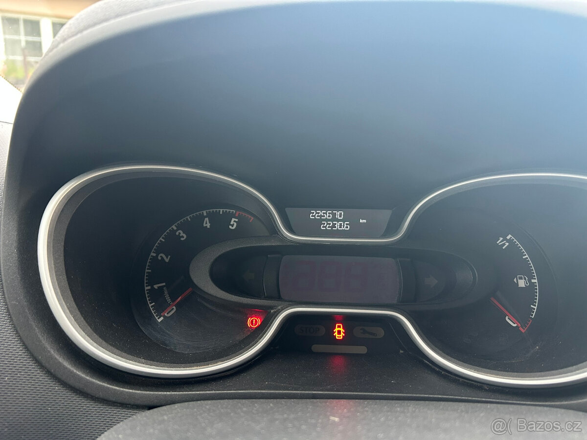 Opel Vivaro 1,6 biturbo 107kW - 10