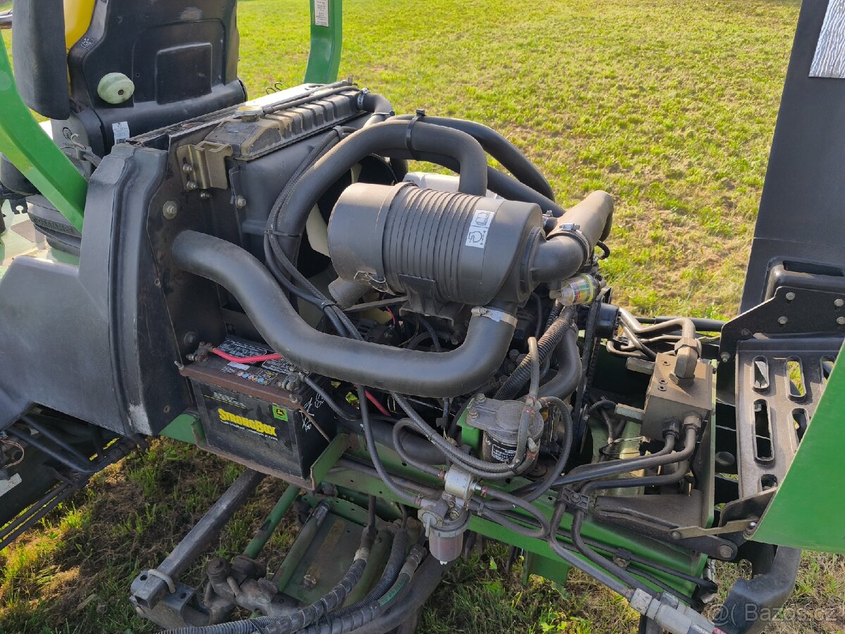 John Deere 8700 vřetenová sekačka - 10