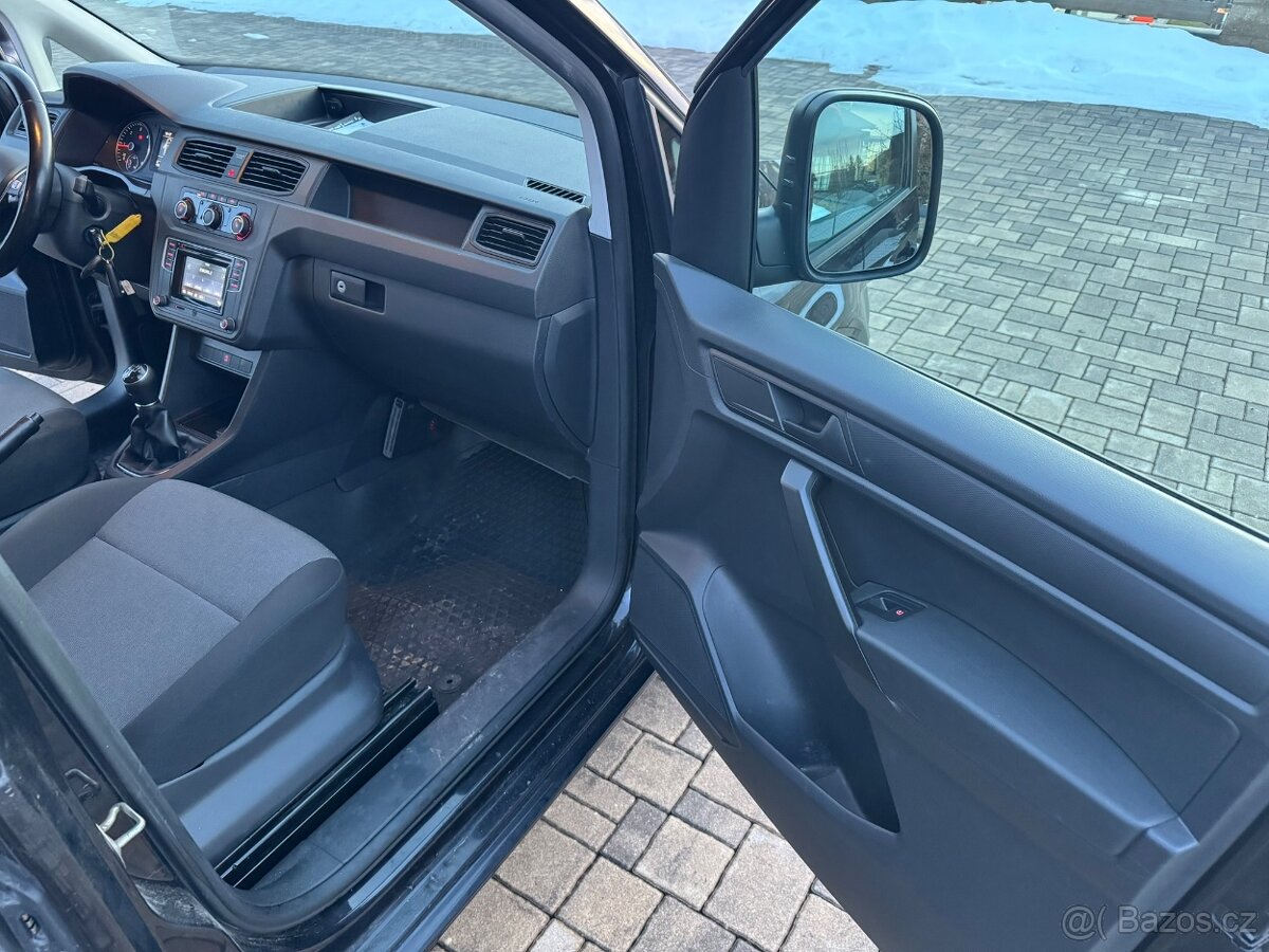 Volkswagen Caddy MAXI 2,0 TDi 75kW Webasto 2017 DPH - 10