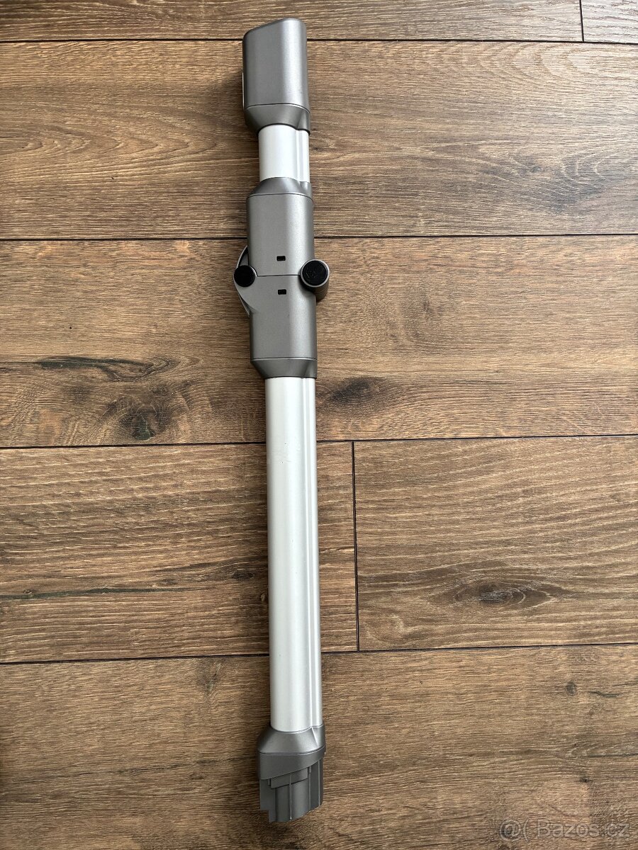 Tyčový vysavač - 10