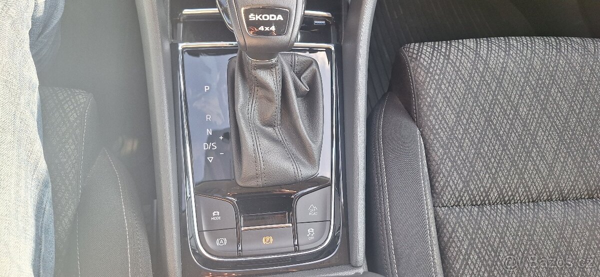 Škoda Karoq 2,0tdi 4x4 EXCLUSIVE 2024 - 10