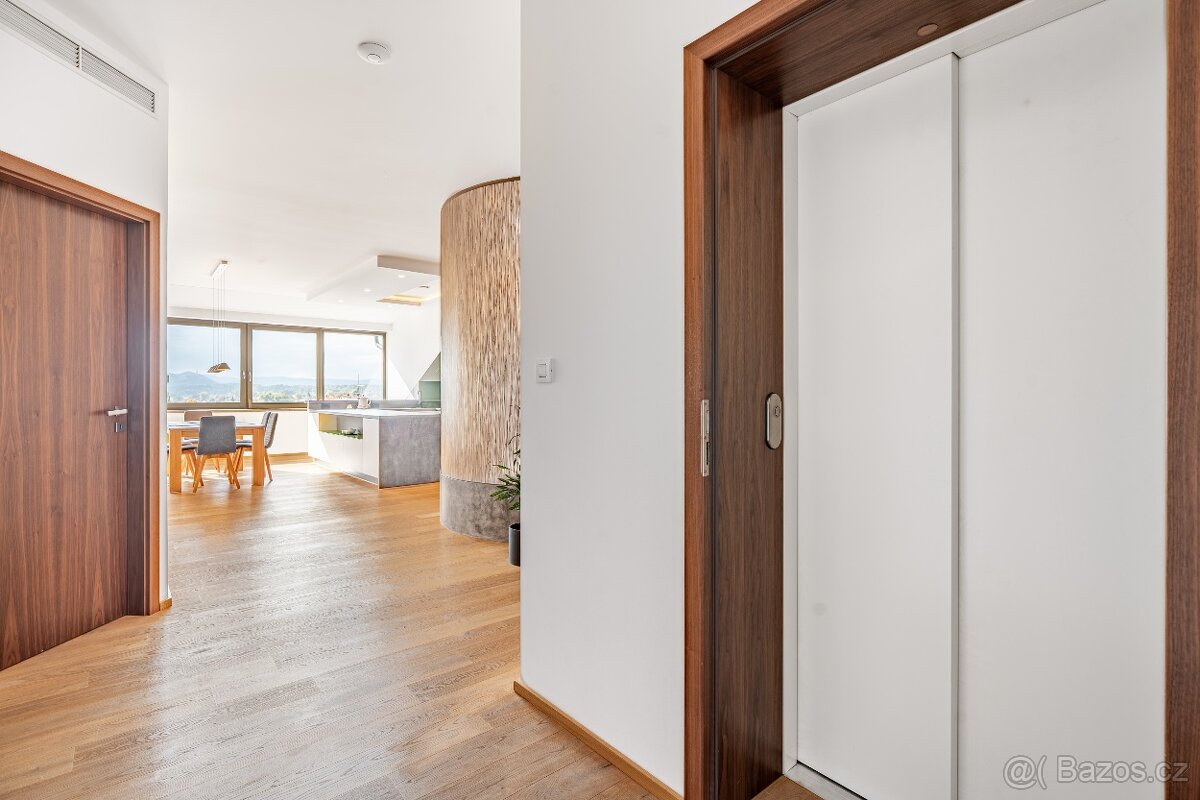 Pronájem luxusního bytu 3+kk 154 m2 - 10