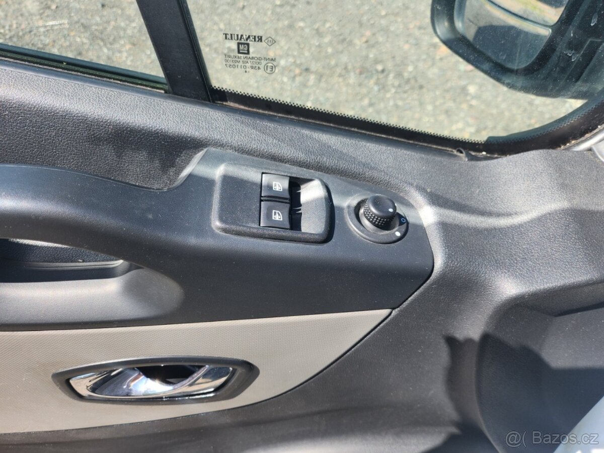 Renault Trafic 1.6 DCI - 10