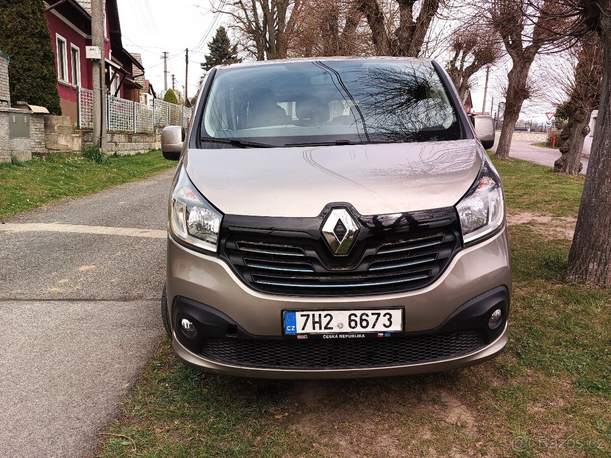 Prodám Renault Trafic ,,, sleva ,,,9 místný 2019 107 kw - 10