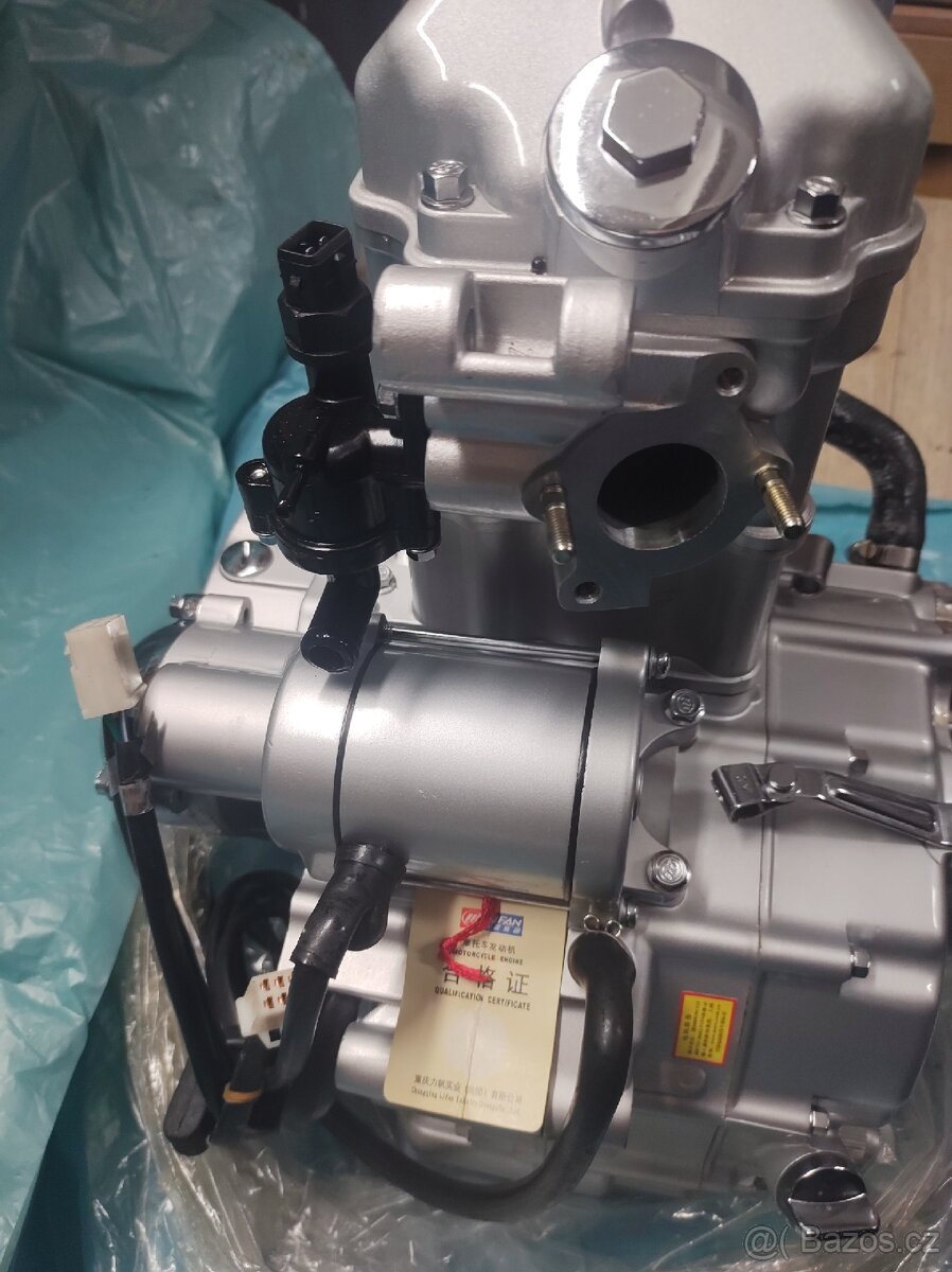 Motor čína Lifan 125ccm - 10