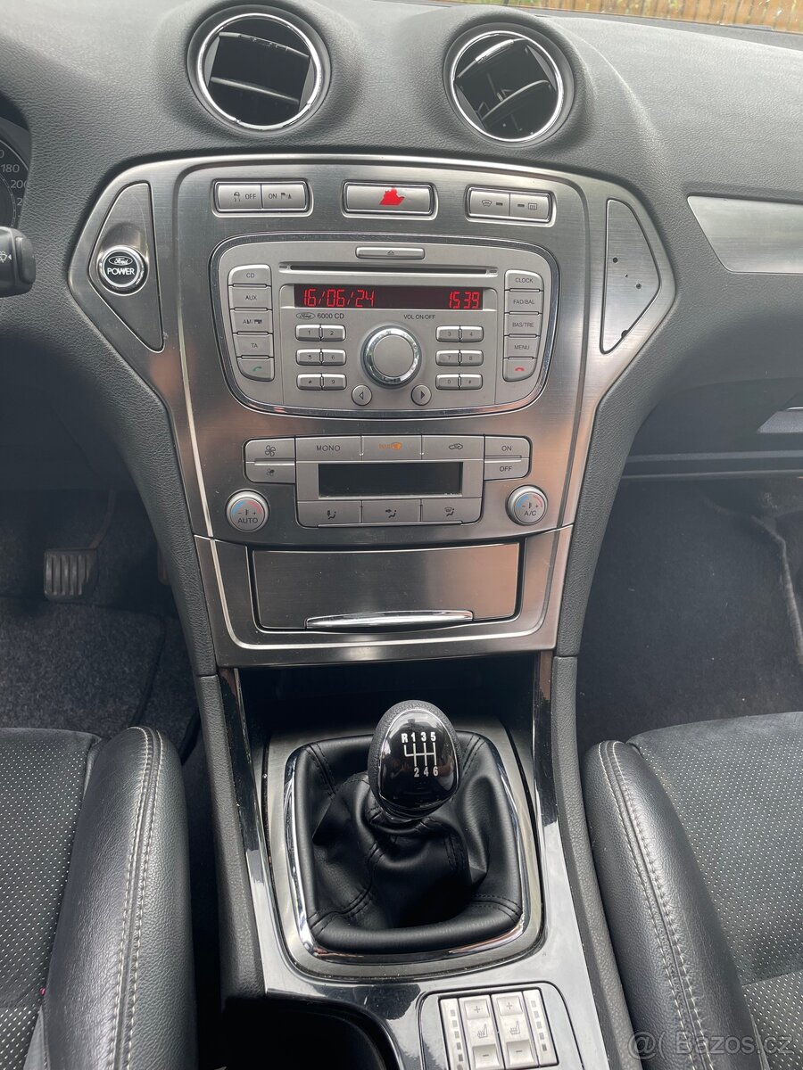 Ford Mondeo Mk4 2.0 TDCi 103 kW Titanium - 10